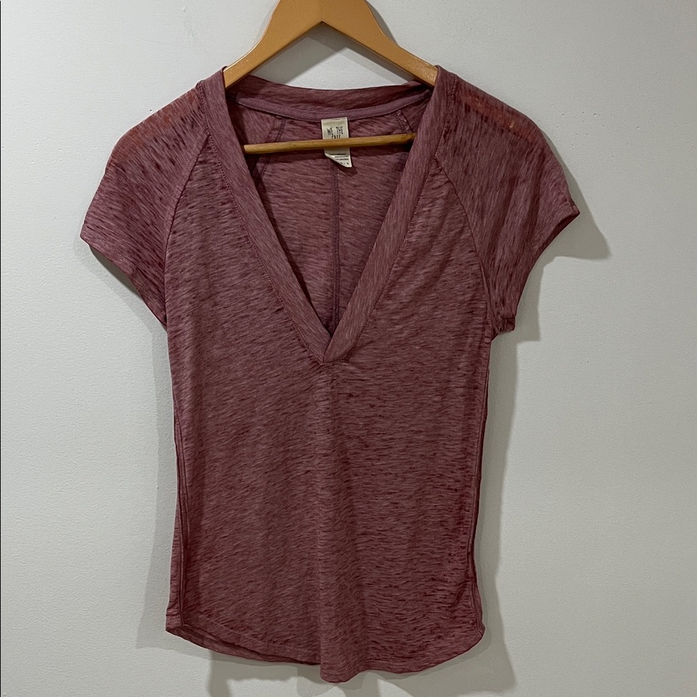 Free People We The Free Womenβs Tshirt Pink V neck Burnout Distressed XS Top